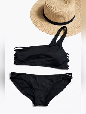 Isabella Rose Black One Shoulder Bikini Set Small